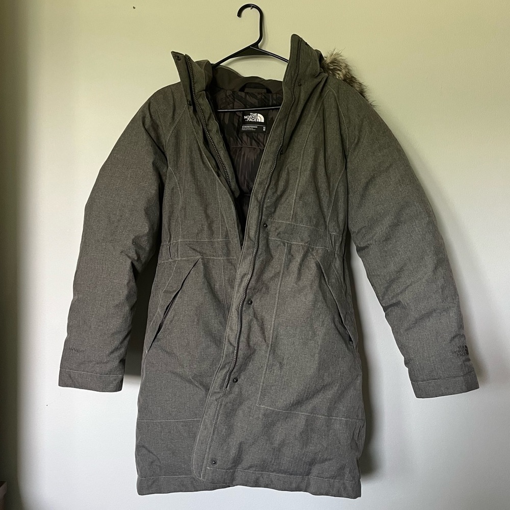 The North Face Women’s Coat (medium)